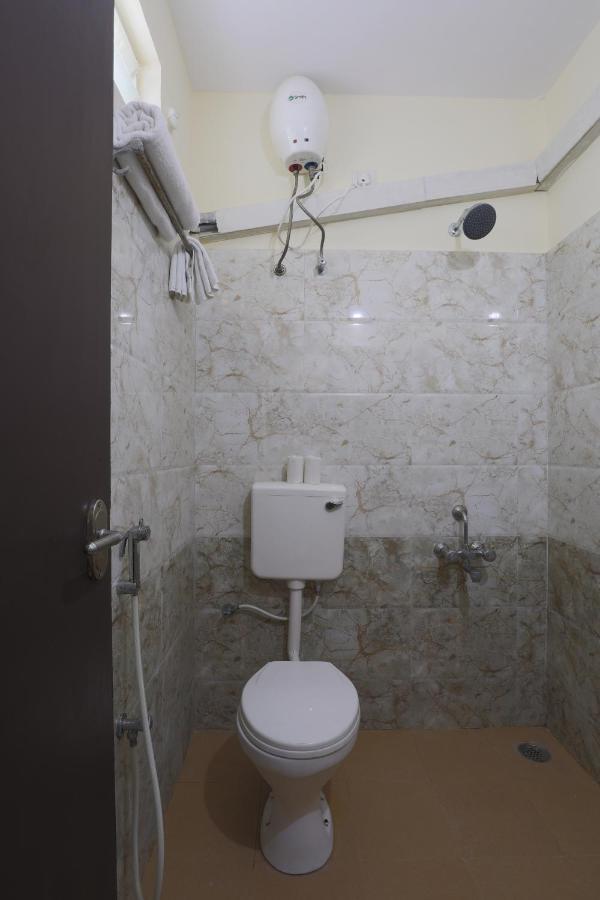 Green Tree Hotel-Near Vfs Global And Ramee Mall 钦奈 外观 照片