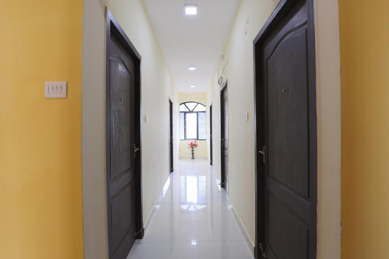Green Tree Hotel-Near Vfs Global And Ramee Mall 钦奈 外观 照片