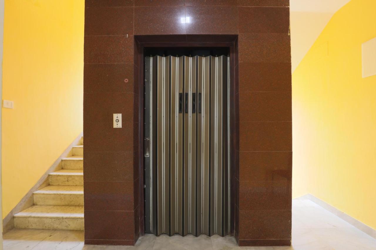 Green Tree Hotel-Near Vfs Global And Ramee Mall 钦奈 外观 照片