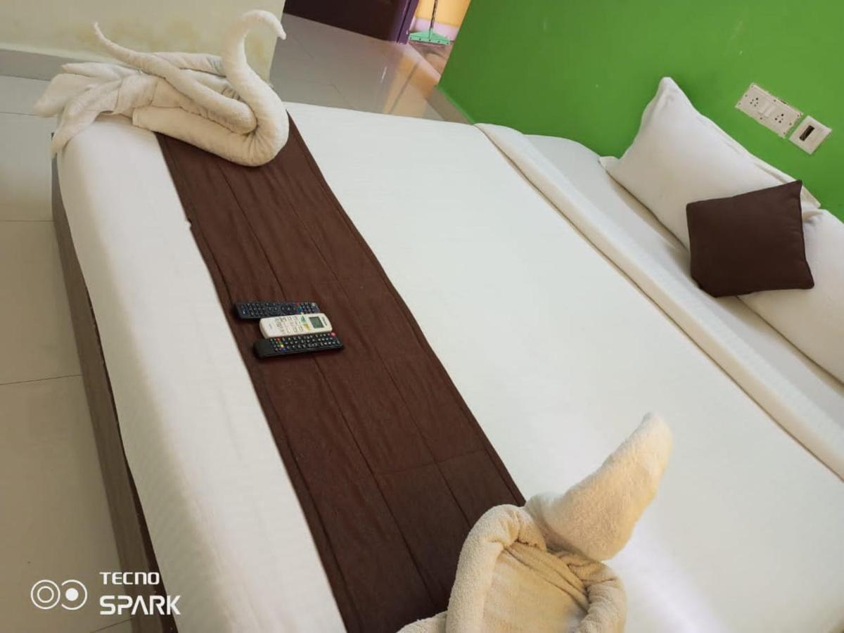 Green Tree Hotel-Near Vfs Global And Ramee Mall 钦奈 外观 照片