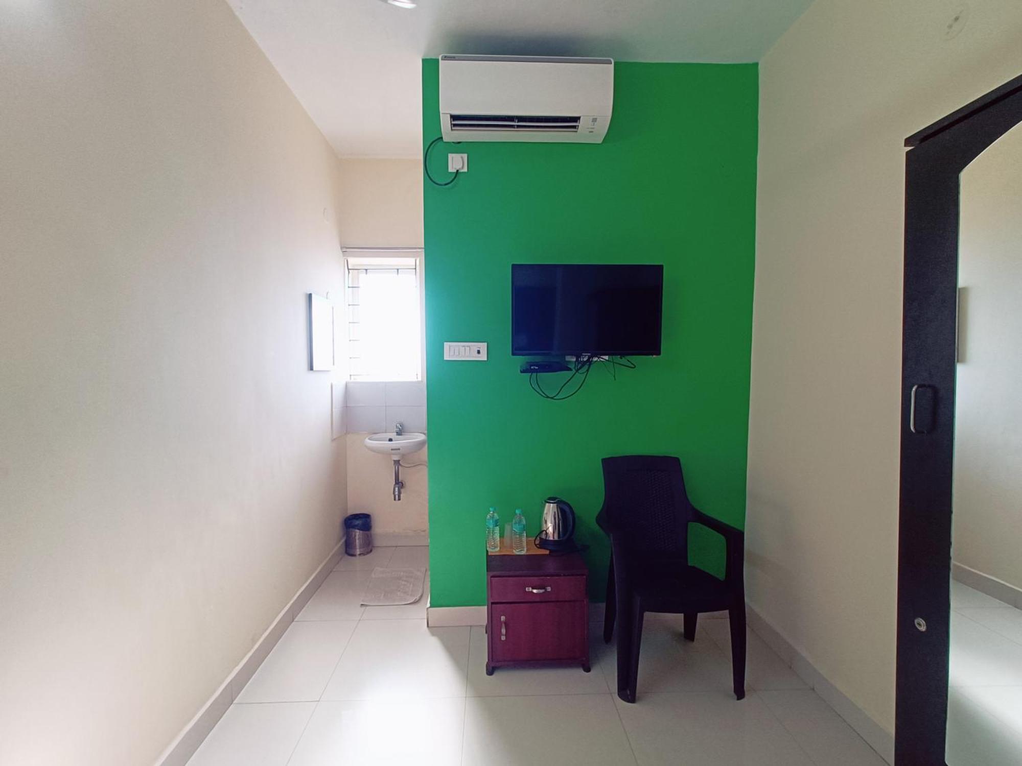 Green Tree Hotel-Near Vfs Global And Ramee Mall 钦奈 外观 照片