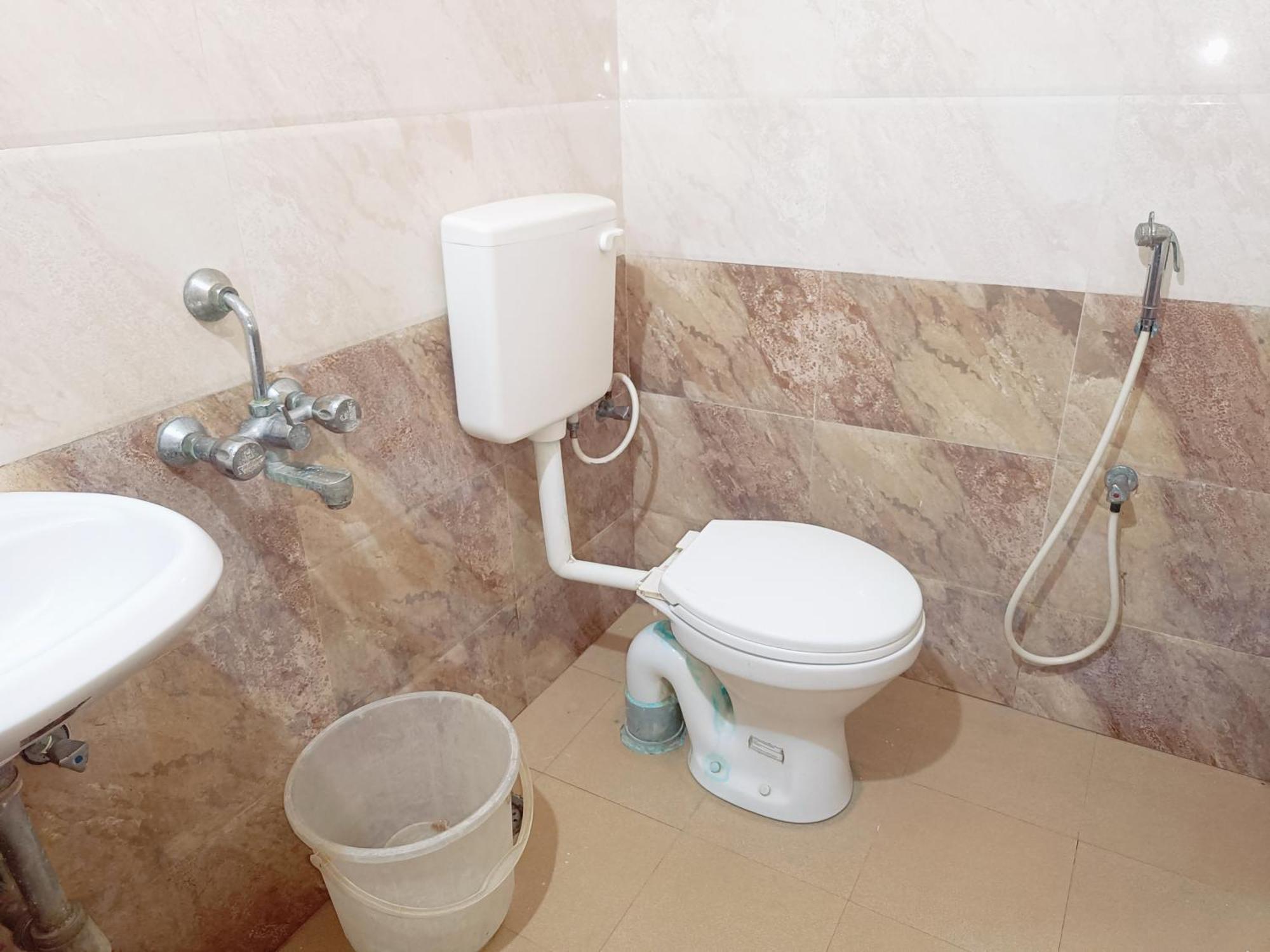 Green Tree Hotel-Near Vfs Global And Ramee Mall 钦奈 外观 照片